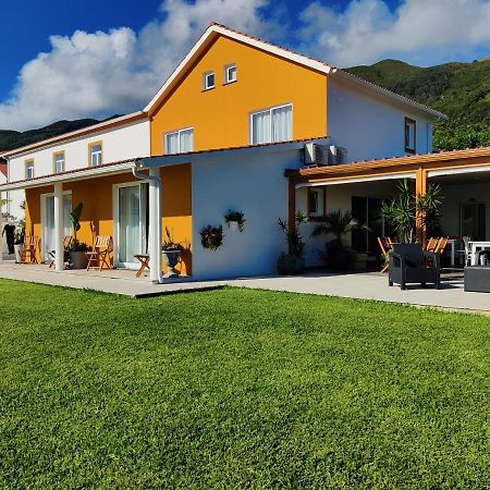 Casa D'Avo Guesthouse And Apartment Urzelina Экстерьер фото