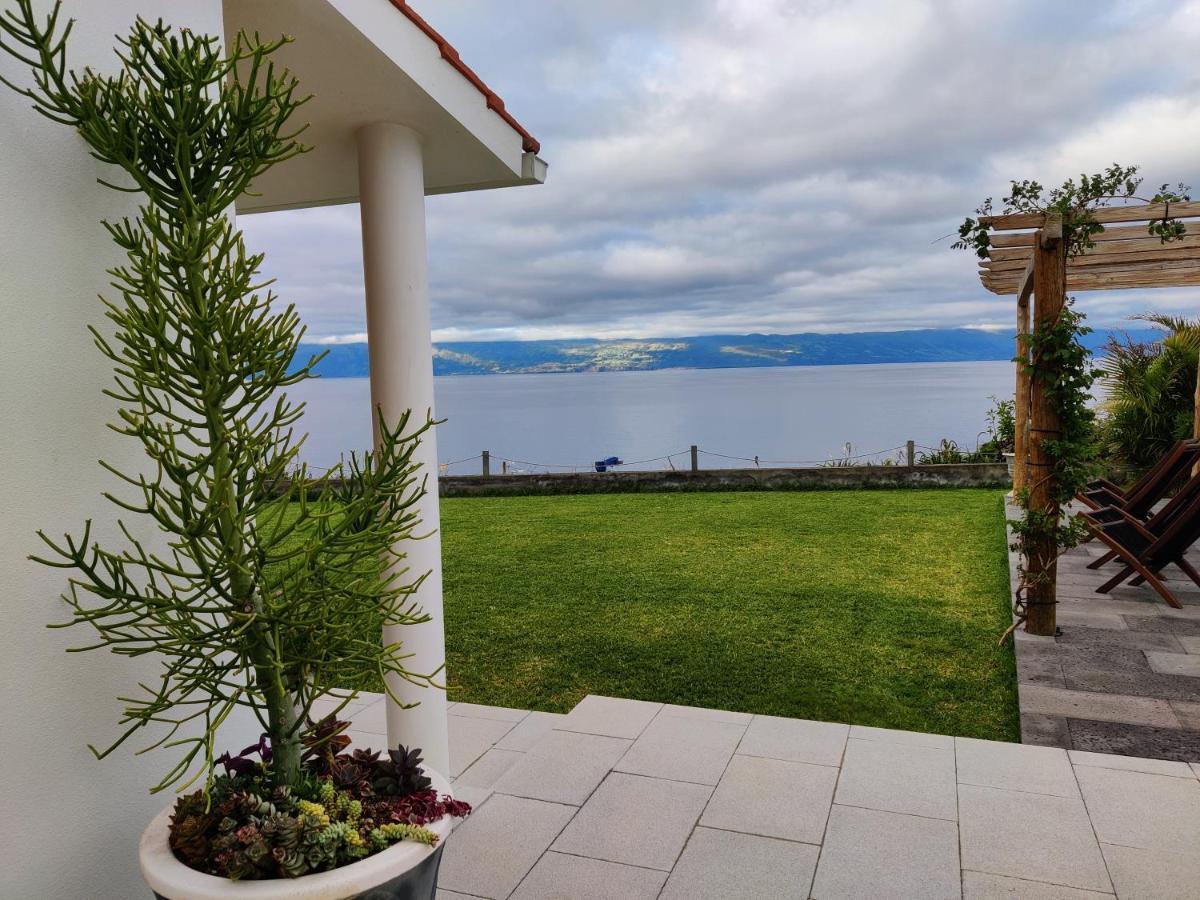Casa D'Avo Guesthouse And Apartment Urzelina Экстерьер фото