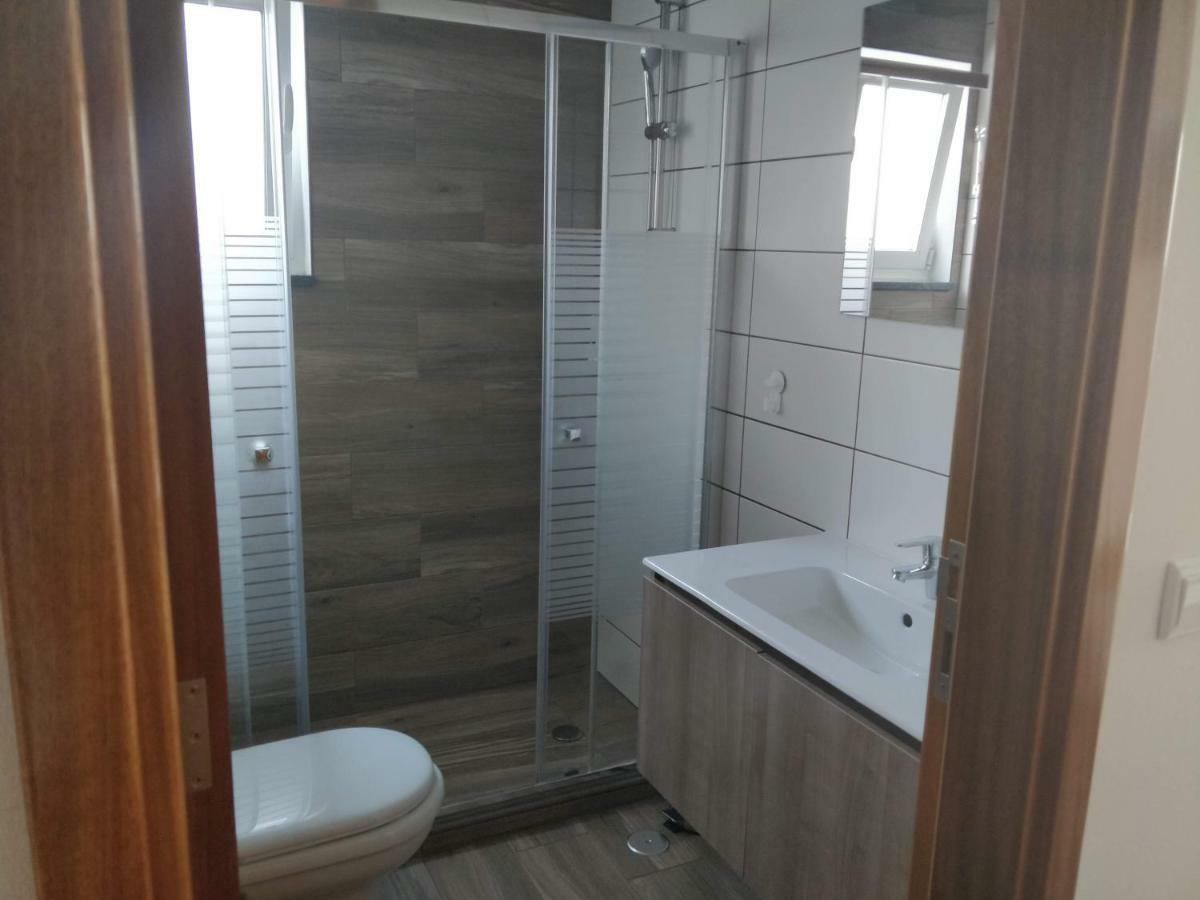 Casa D'Avo Guesthouse And Apartment Urzelina Экстерьер фото